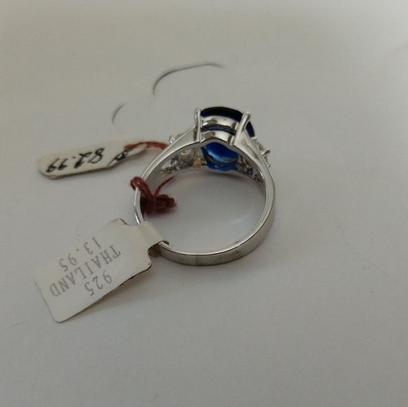 💍🆕Sterling Silver 925 Dark Sapphire Facet Stone W/2 Accent Stones NWT 9 - Picture 9 of 12